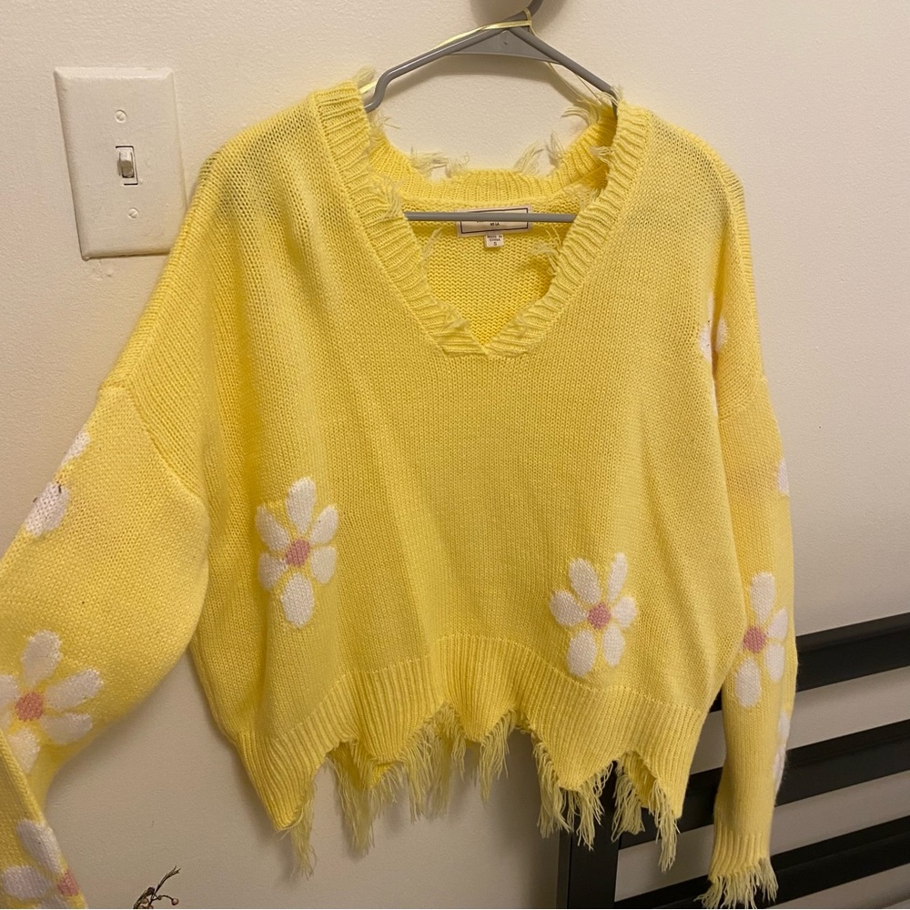 No Comment yellow daisy sweater